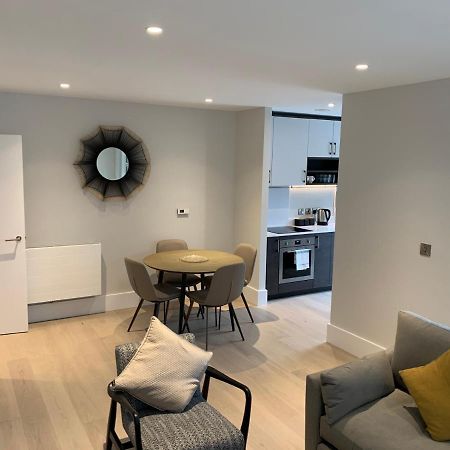 Heathrow North Apartments By Charles Hope Hounslow Exterior foto